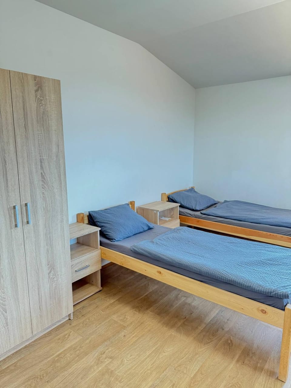 Bedroom, wardrobe
