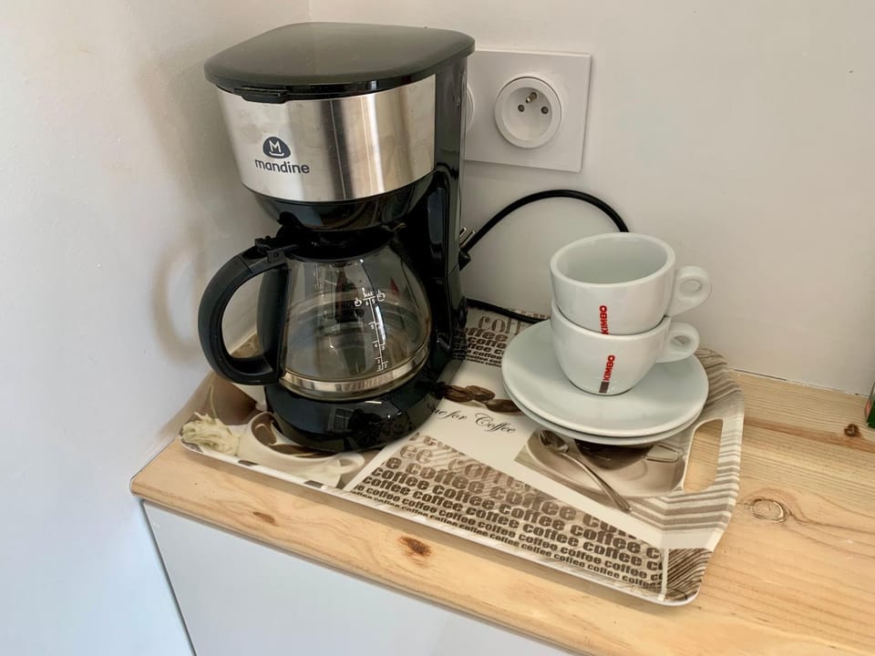 Coffee/tea facilities, Kitchen or kitchenette