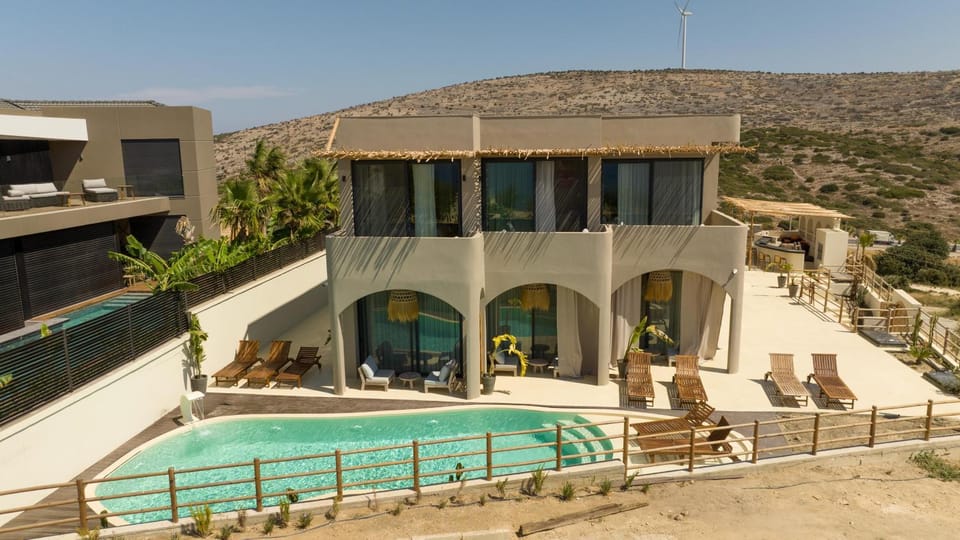 Property building, Patio, Day, Natural landscape, View (from property/room), Balcony/Terrace, Pool view, Swimming pool, sunbed