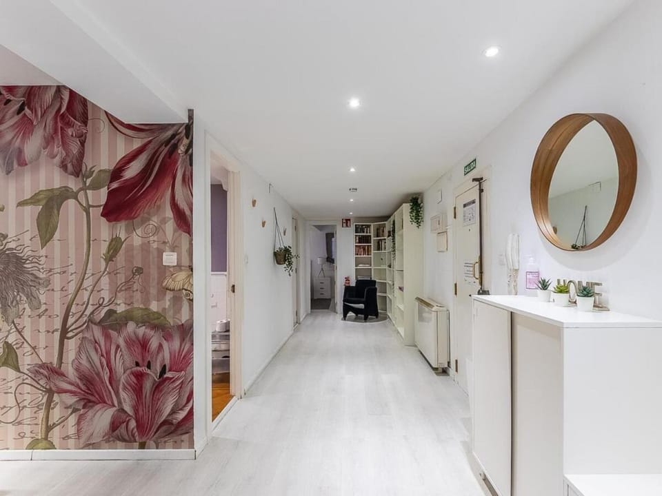 Lobby or reception, wardrobe