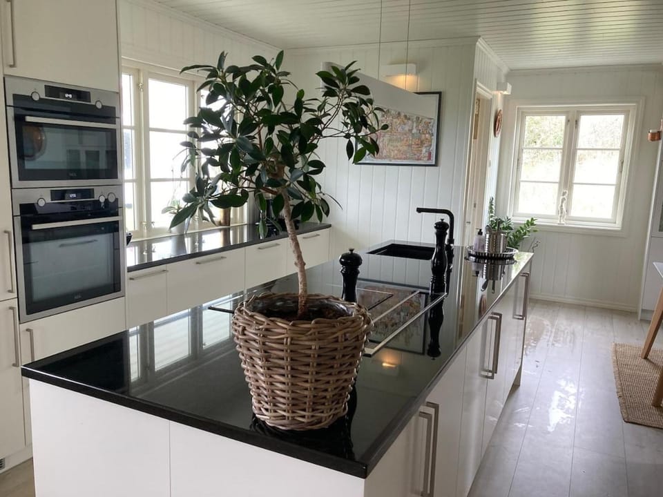 Short way to city centre and Aker Solutions! Villa in Rogaland