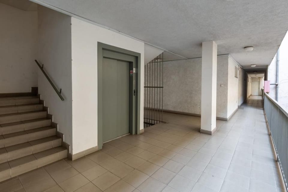 FUT26 Peaceful, stylish studio behind Corvin Plaza Apartment in Budapest