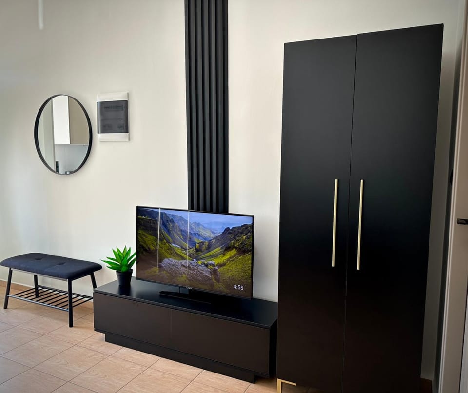 TV and multimedia, wardrobe