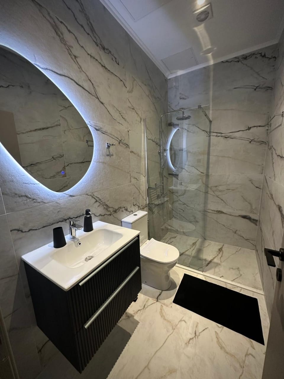 Shower, Toilet, Bathroom
