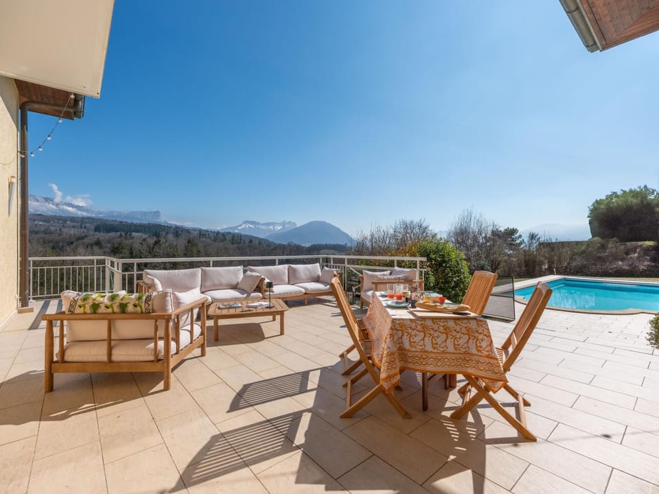 Patio, Swimming pool