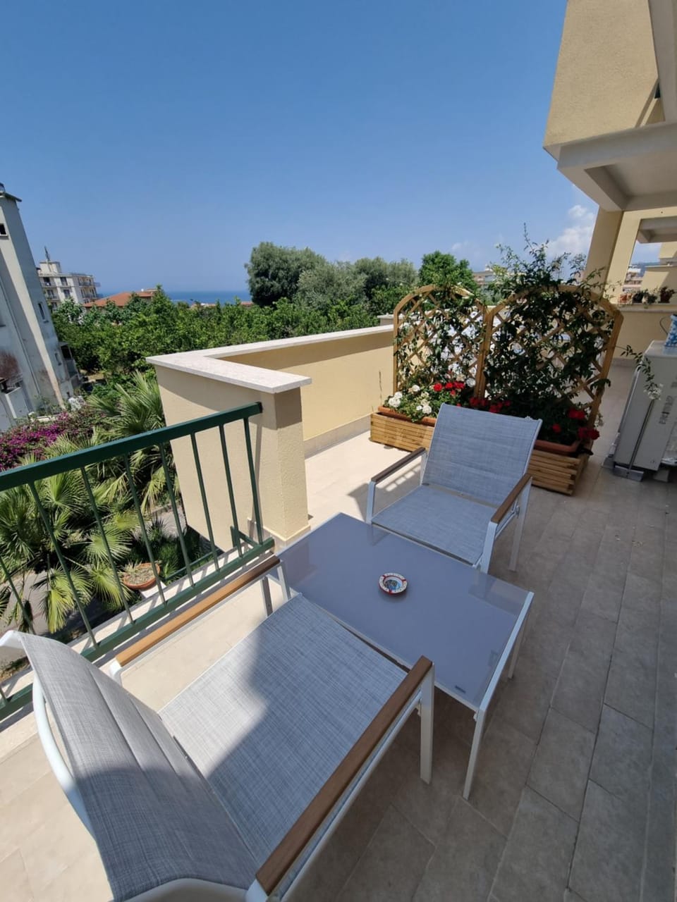 View (from property/room), Balcony/Terrace