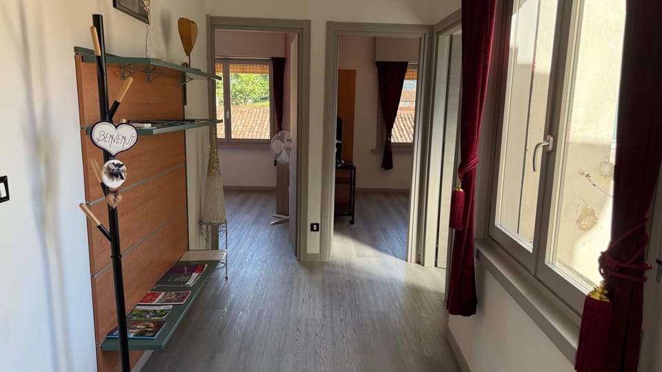 Facade/entrance, internet, wardrobe, air conditioner