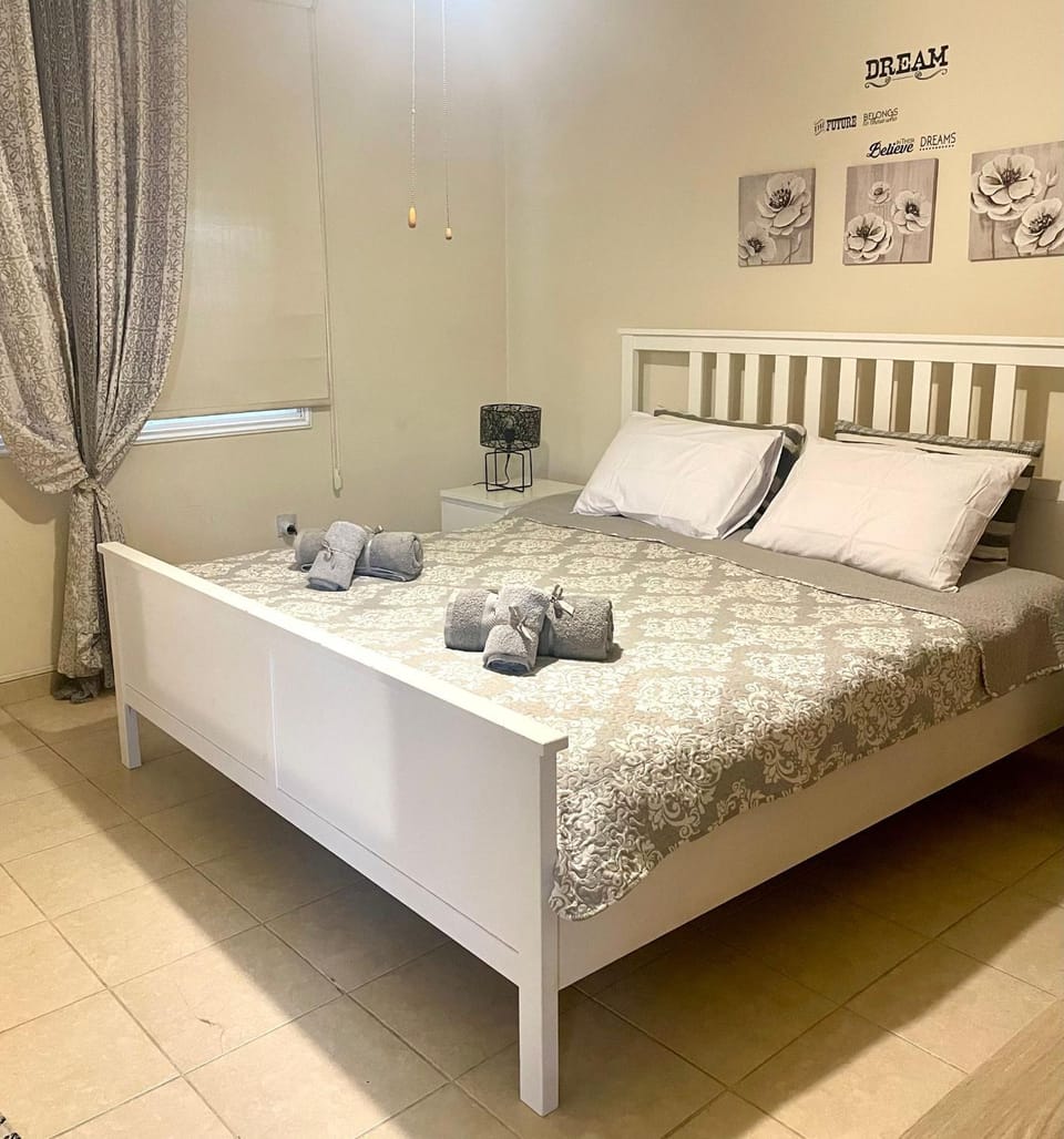 Bed, Decorative detail, Bedroom