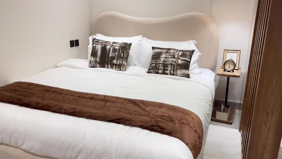 Luxury Large Deluxe Room - جناح فندقي فاخر Apartment in Riyadh