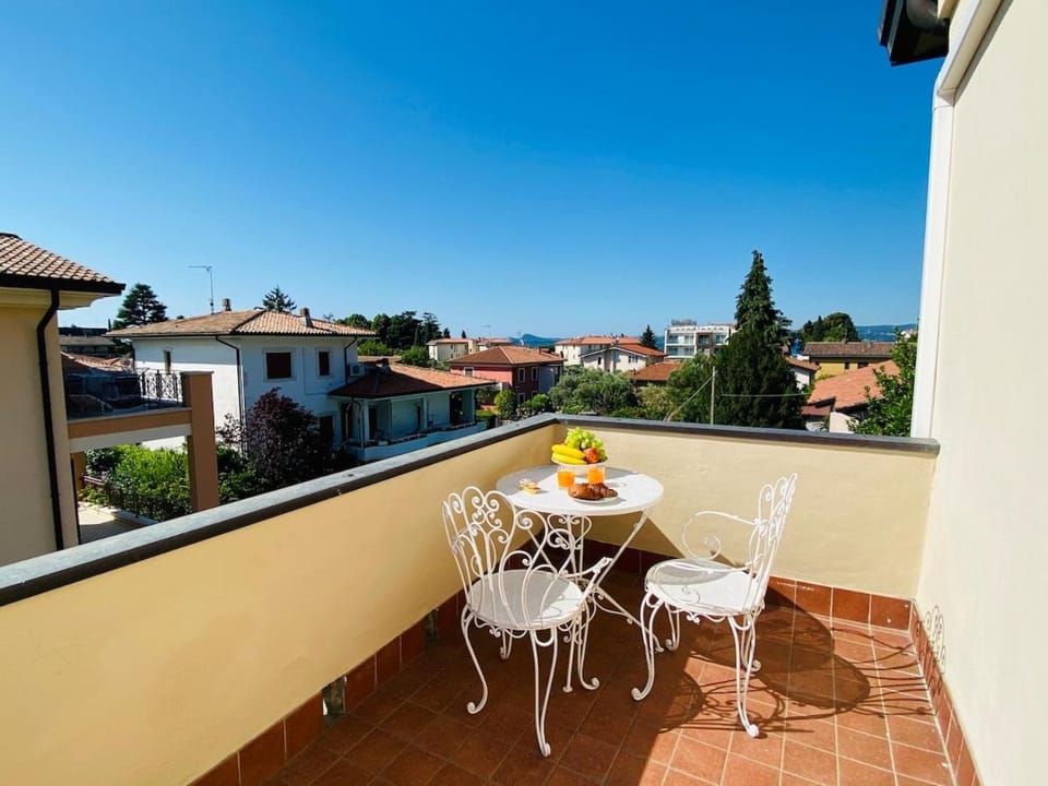 D1MORA La Terrazza Apartment in Lake Garda