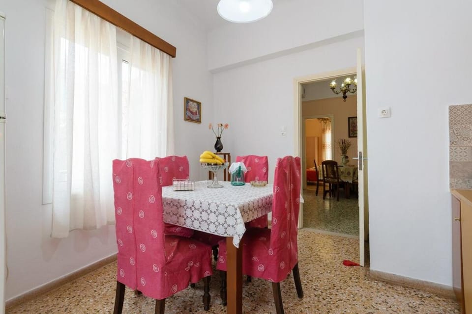 Chania Vintage Escape - sea view Gem by old port Apartment in Chania