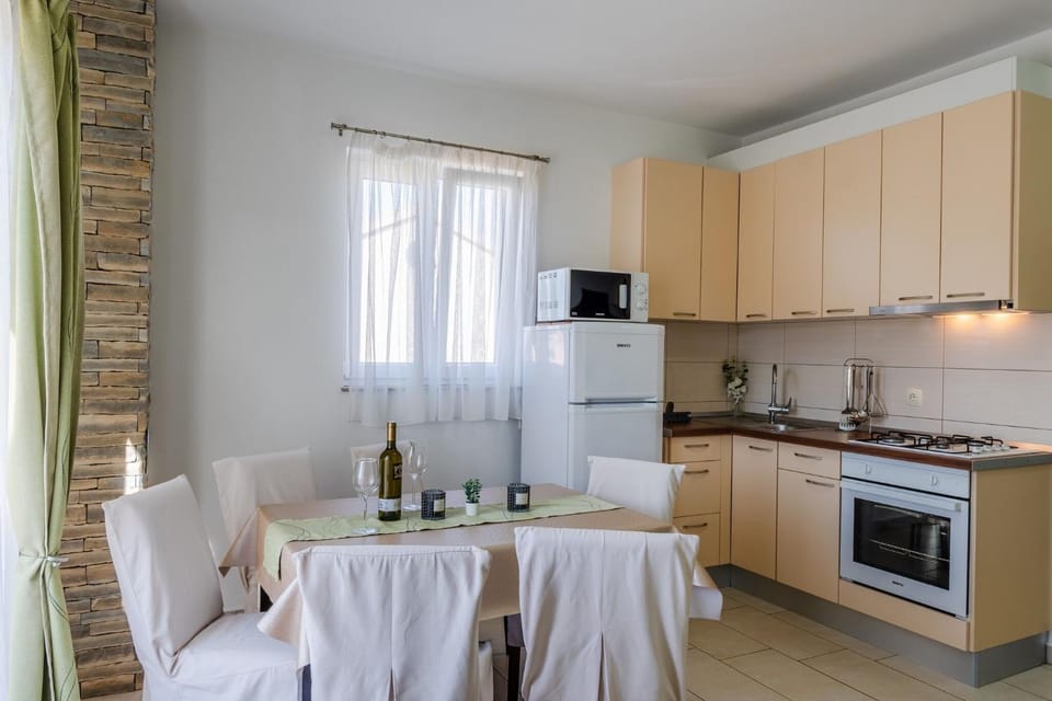 Other, Dining area