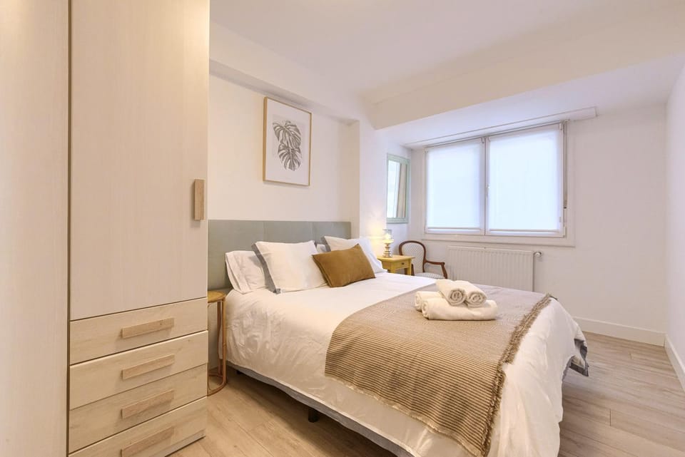 Bilbo Rock Room Stay I by Next Stop Bilbao Vacation rental in Bilbao
