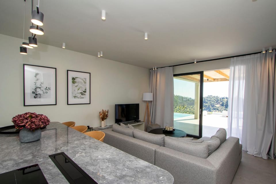 TV and multimedia, Living room, Seating area