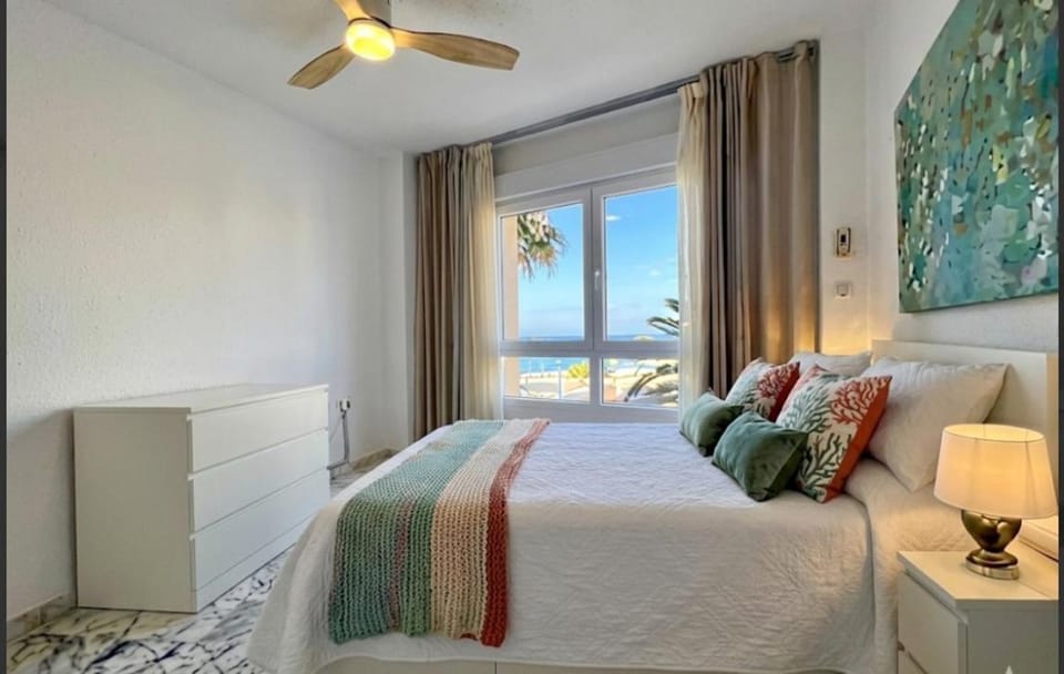 Bed, Photo of the whole room, Beach, Sea view, Street view, Quiet street view, flat iron