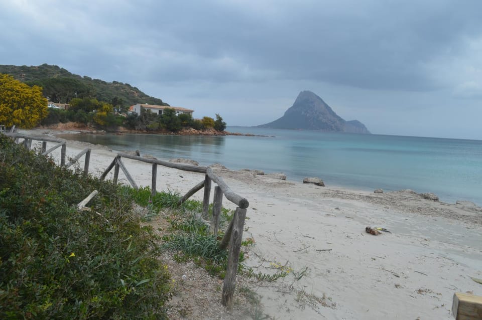 Nearby landmark, Neighbourhood, Sea view