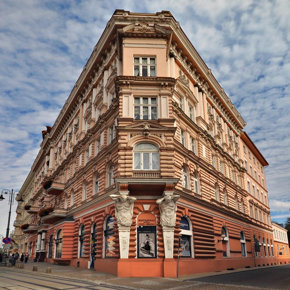 Facade/entrance, Facade/entrance