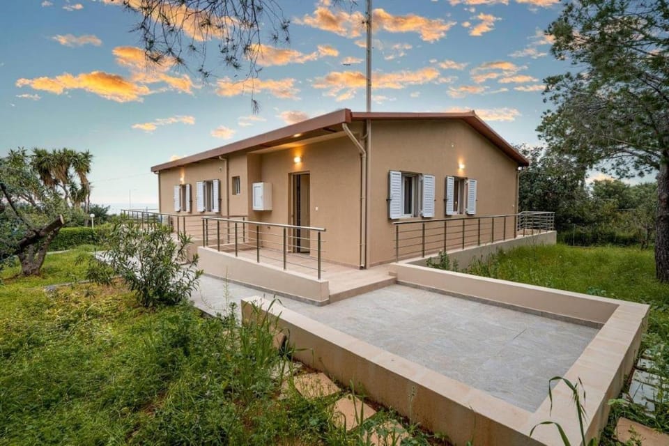 Property building, Garden view