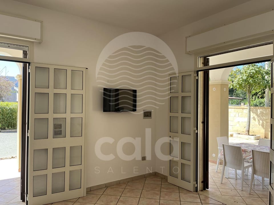 TV and multimedia, Dining area
