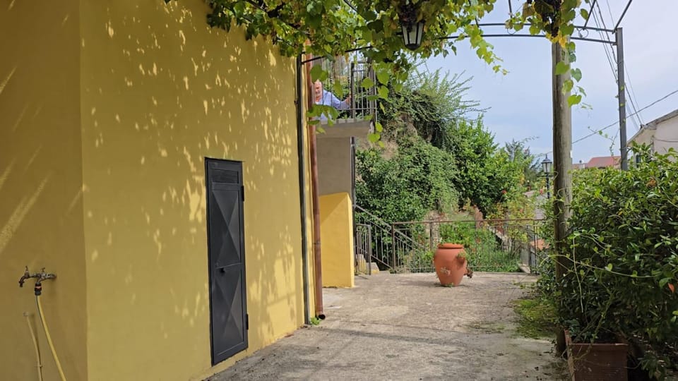 CASA DEL PAVONE - Capometa Apartment in Campania