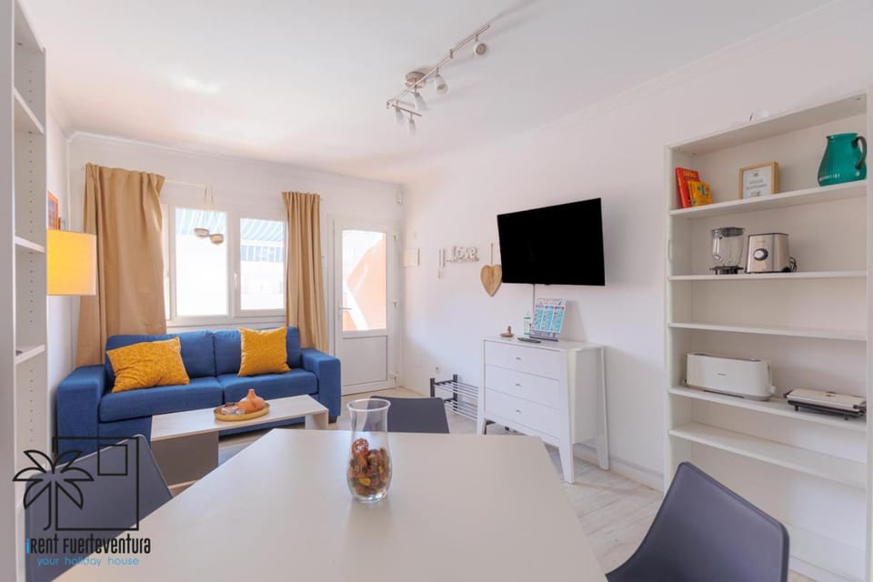 TV and multimedia, Living room, Dining area