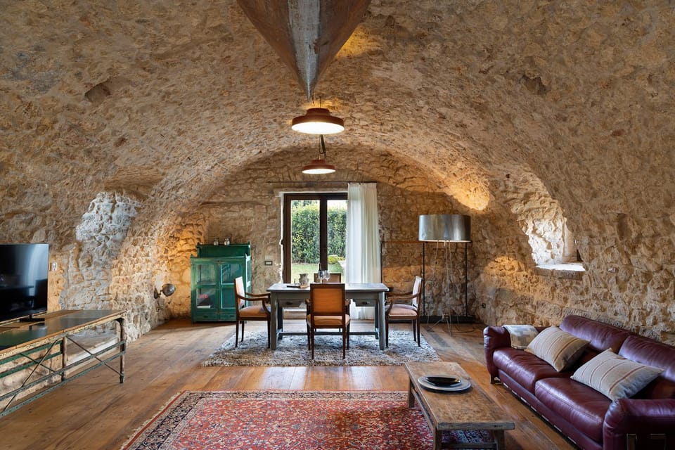 Living room, Seating area, Dining area, Inner courtyard view