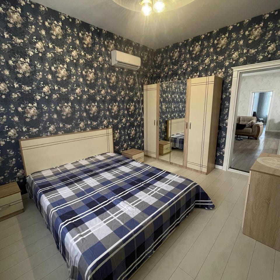 Bed, Photo of the whole room, Bedroom, wardrobe, air conditioner