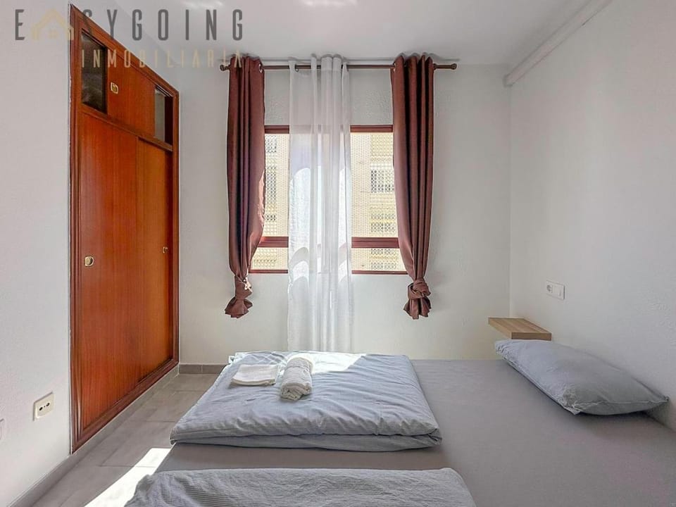 Bed, Bedroom, towels, wardrobe