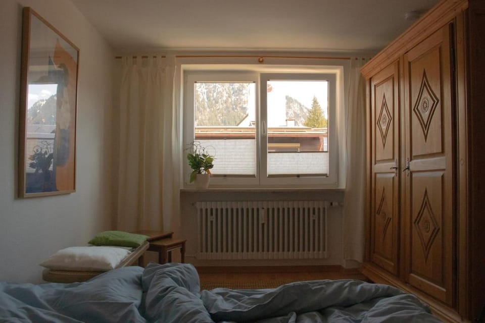 Bed, Photo of the whole room, Bedroom, Mountain view, internet