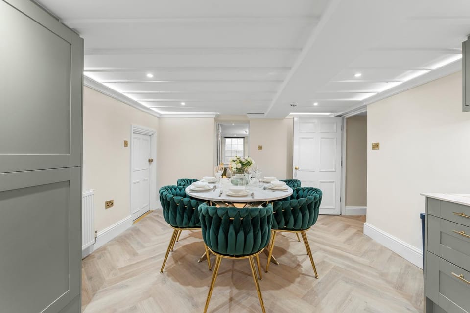 Stunning Abode in Central Bath Apartment in Bath