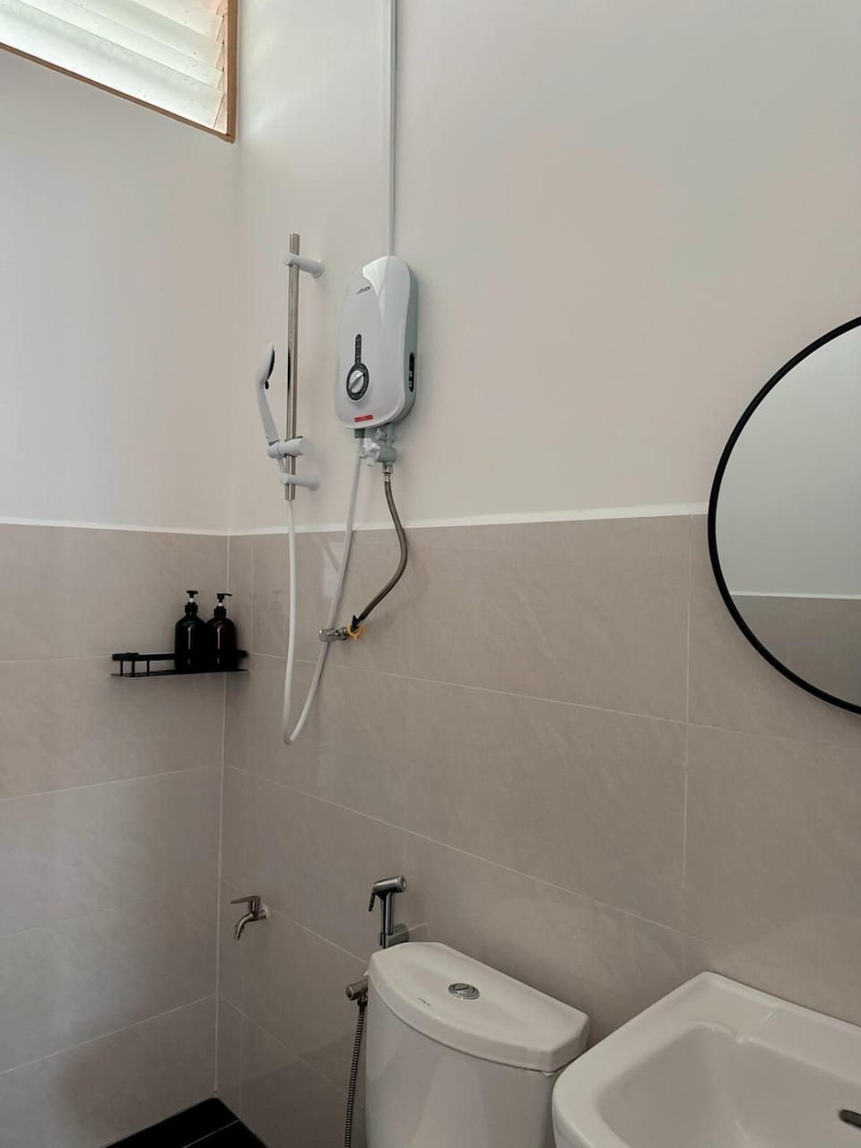 Shower, Toilet, Bathroom