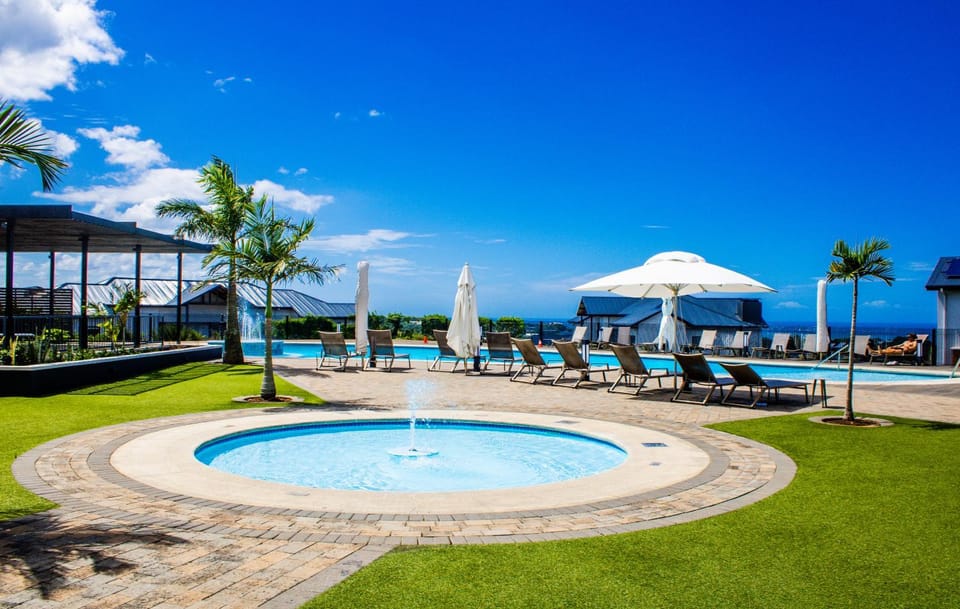 Day, Pool view, Swimming pool, sunbed