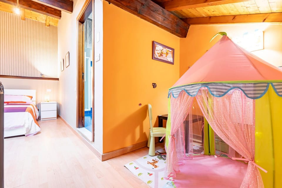 Bedroom, children