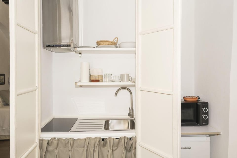 Kitchen or kitchenette, Other