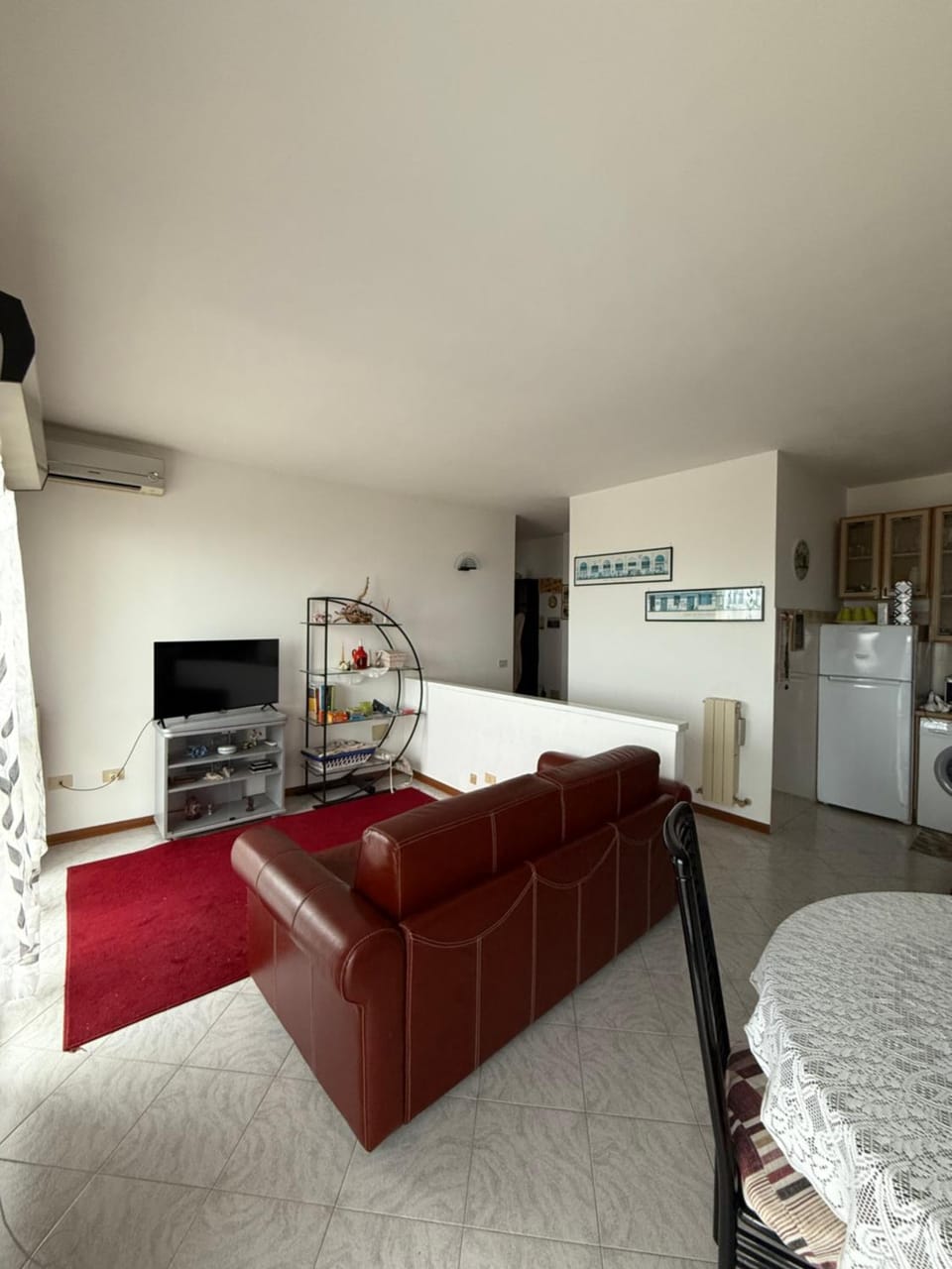 Communal lounge/ TV room, Living room
