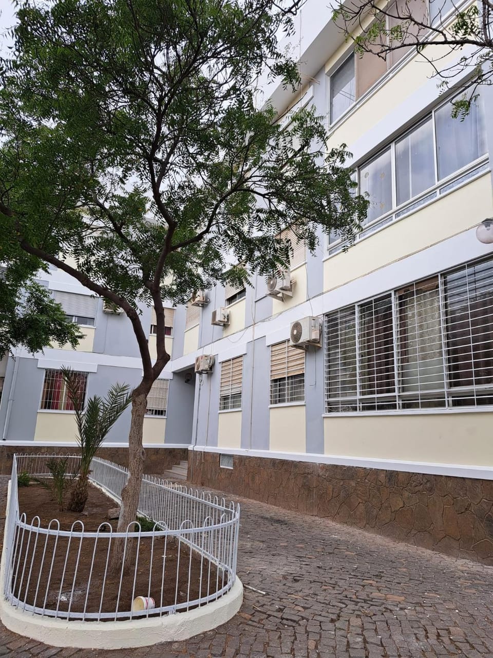 Property building, Facade/entrance, Day