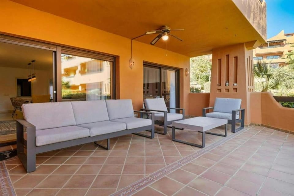 Patio, Day, Solarium, Balcony/Terrace, Balcony/Terrace, Living room