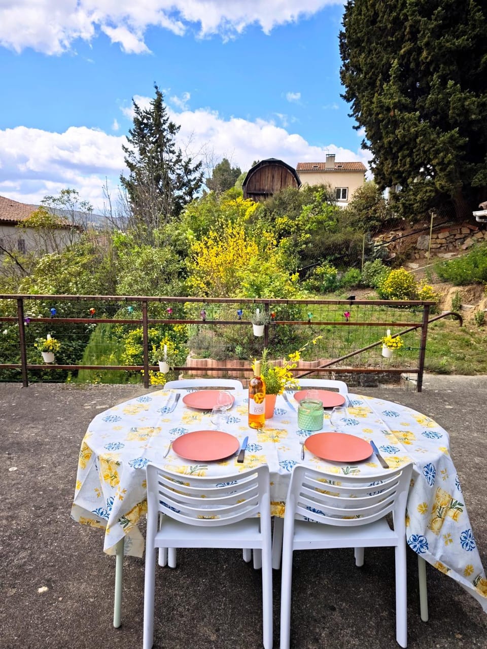 Spring, Dining area, Garden view