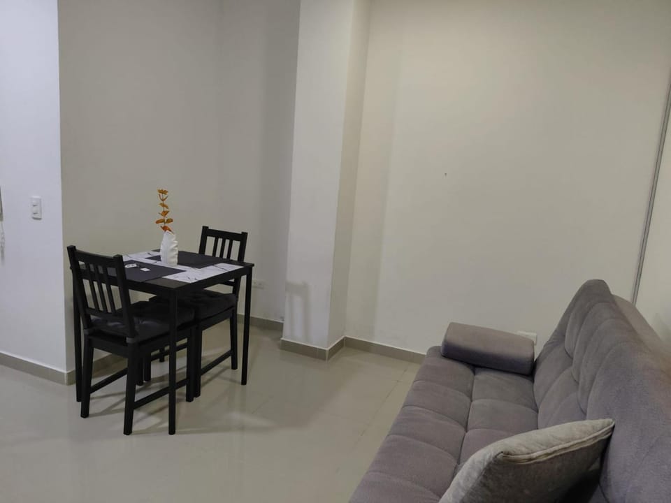 Aparta Hotel Praga Cali - Cols eguros Autopoista sur Apartment in Cali