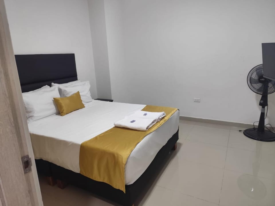 Aparta Hotel Praga Cali - Cols eguros Autopoista sur Apartment in Cali