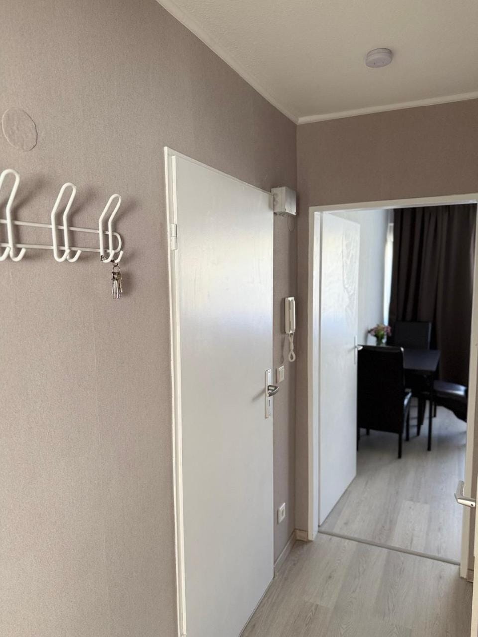 Cosy apartment in the center with own parking Apartment in Wiesbaden