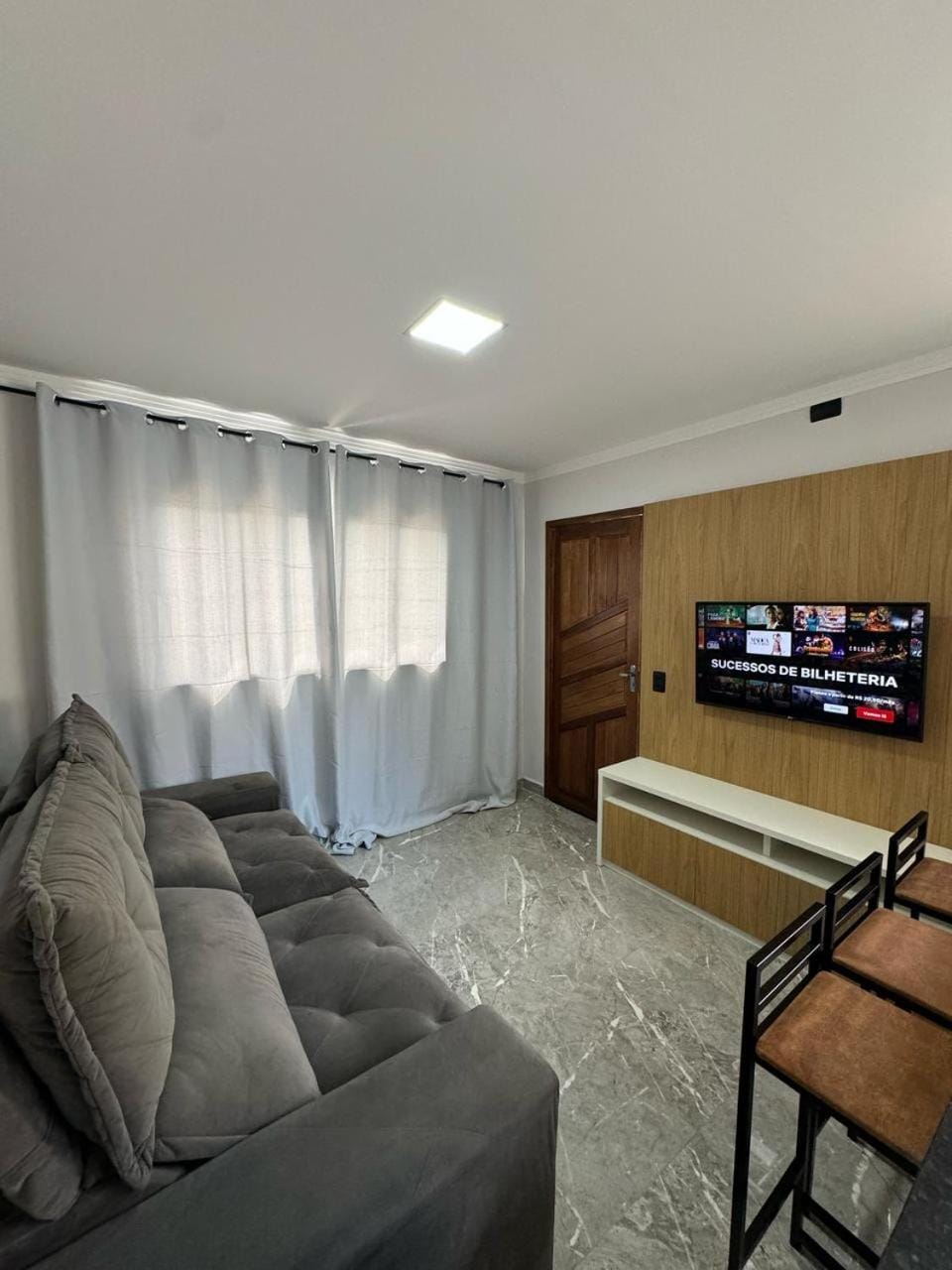 Communal lounge/ TV room, TV and multimedia, Living room, Seating area, Evening entertainment