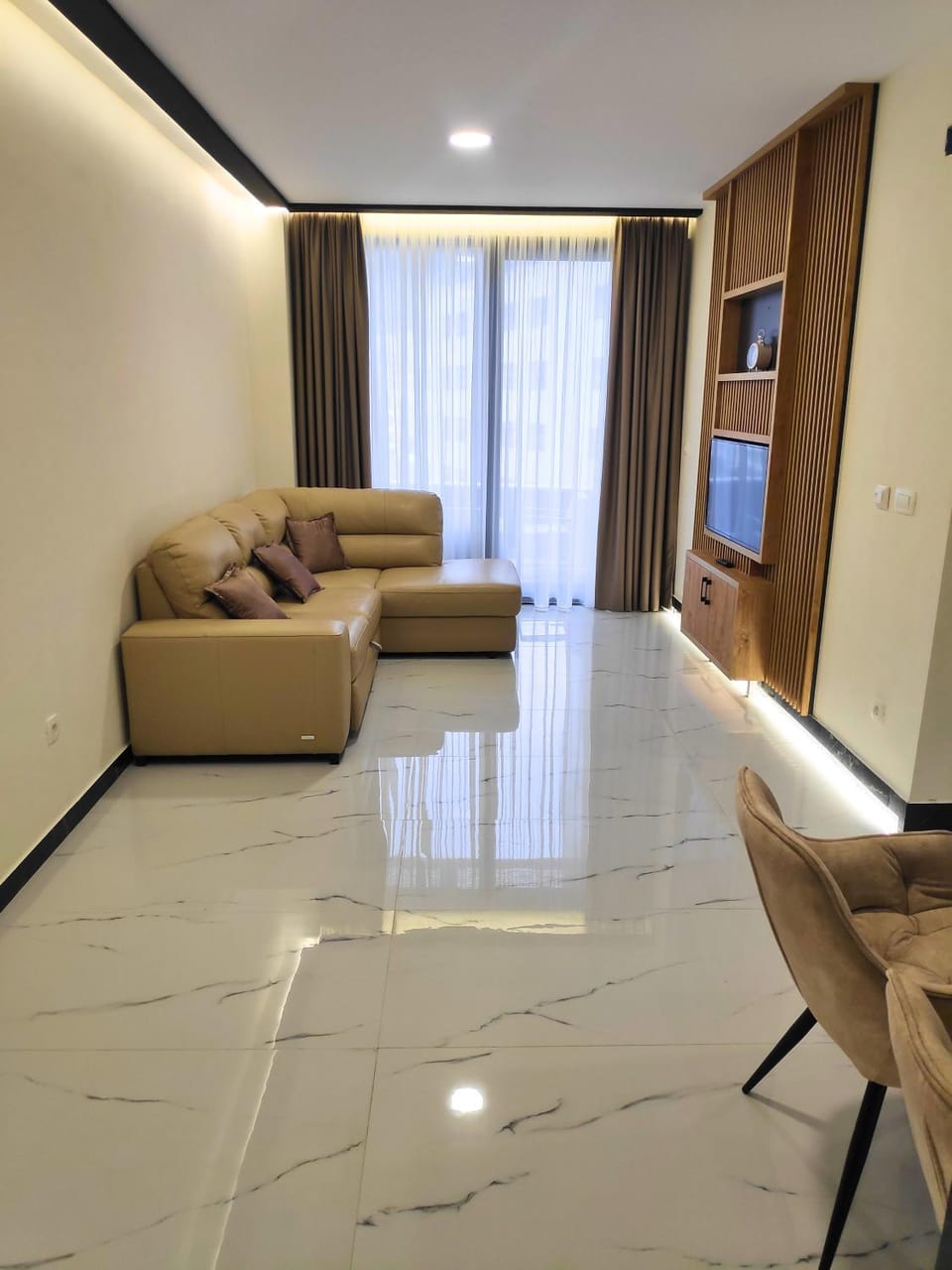 Living room, Seating area, Dining area