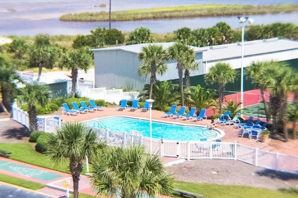 Pinnacle Port A1-507 House in Carillon Beach