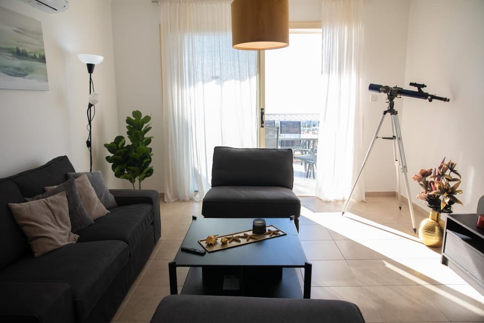 Thalia's Holiday Apartment in Tala Chorio Apartment in Tala