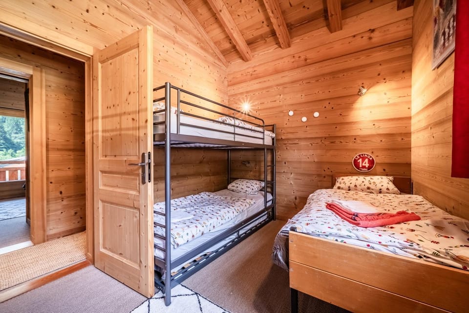 Property building, Living room, Bedroom