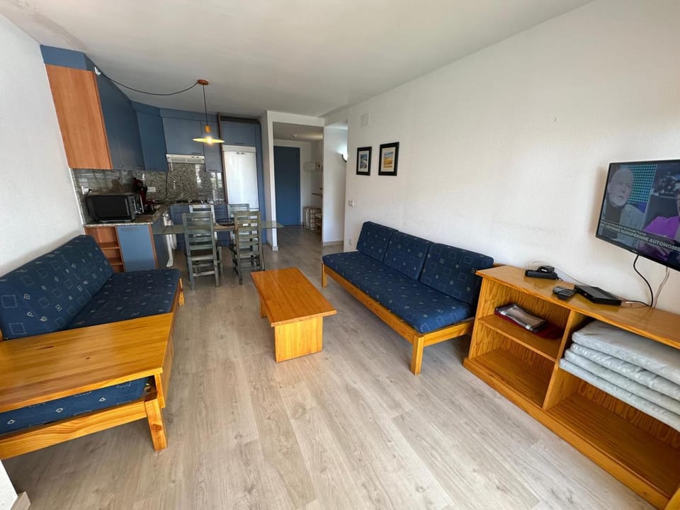 Communal lounge/ TV room, TV and multimedia