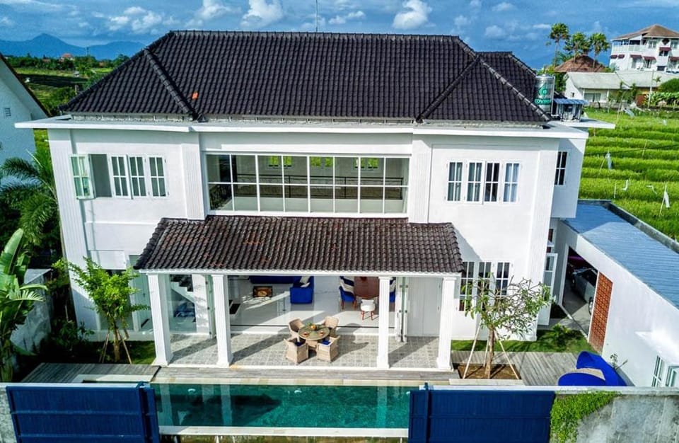 Property building, Balcony/Terrace