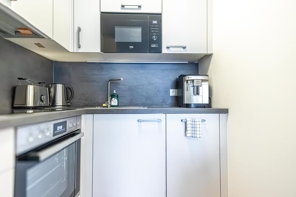Coffee/tea facilities, Kitchen or kitchenette, dishwasher