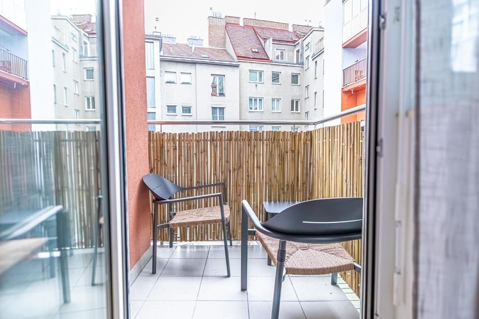Balcony/Terrace, Dining area